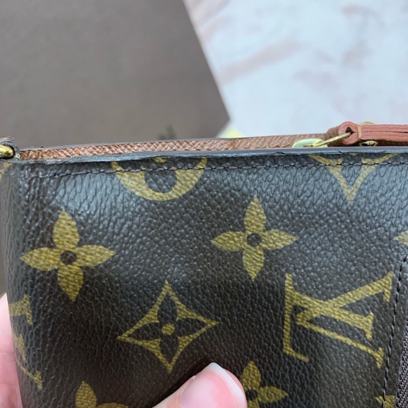 ❌SOLD❌Rare Louis Vuitton Insolite Organizer Clutch - Picture 7 of 8